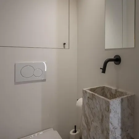 Apartment Stylish 3-bed With Private Terrace Knokke-Heist